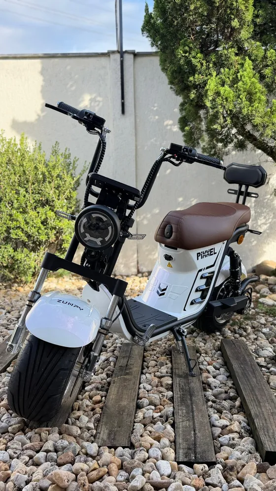 Scooter elétrica ZUMPY PIXXEL 1000W